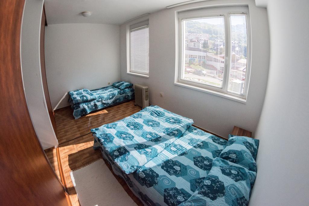 Apartment Vera Pluzine Bagian luar foto