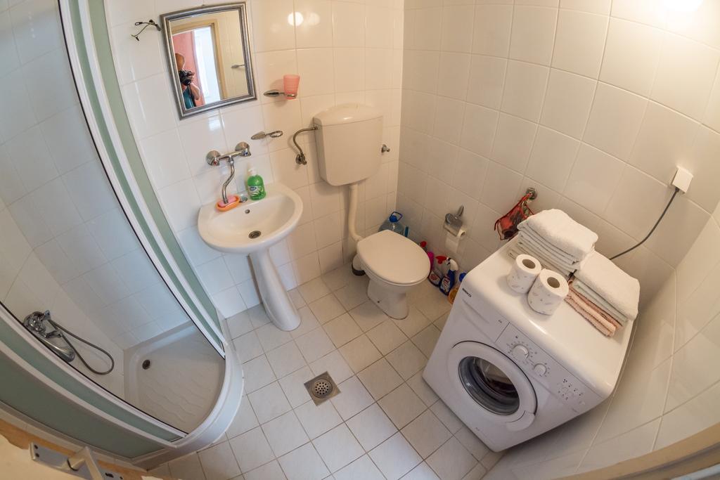 Apartment Vera Pluzine Bagian luar foto