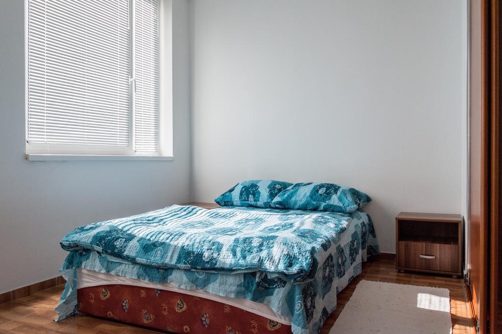 Apartment Vera Pluzine Bagian luar foto