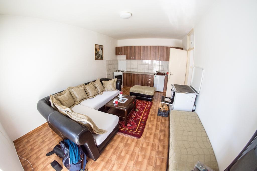 Apartment Vera Pluzine Bagian luar foto